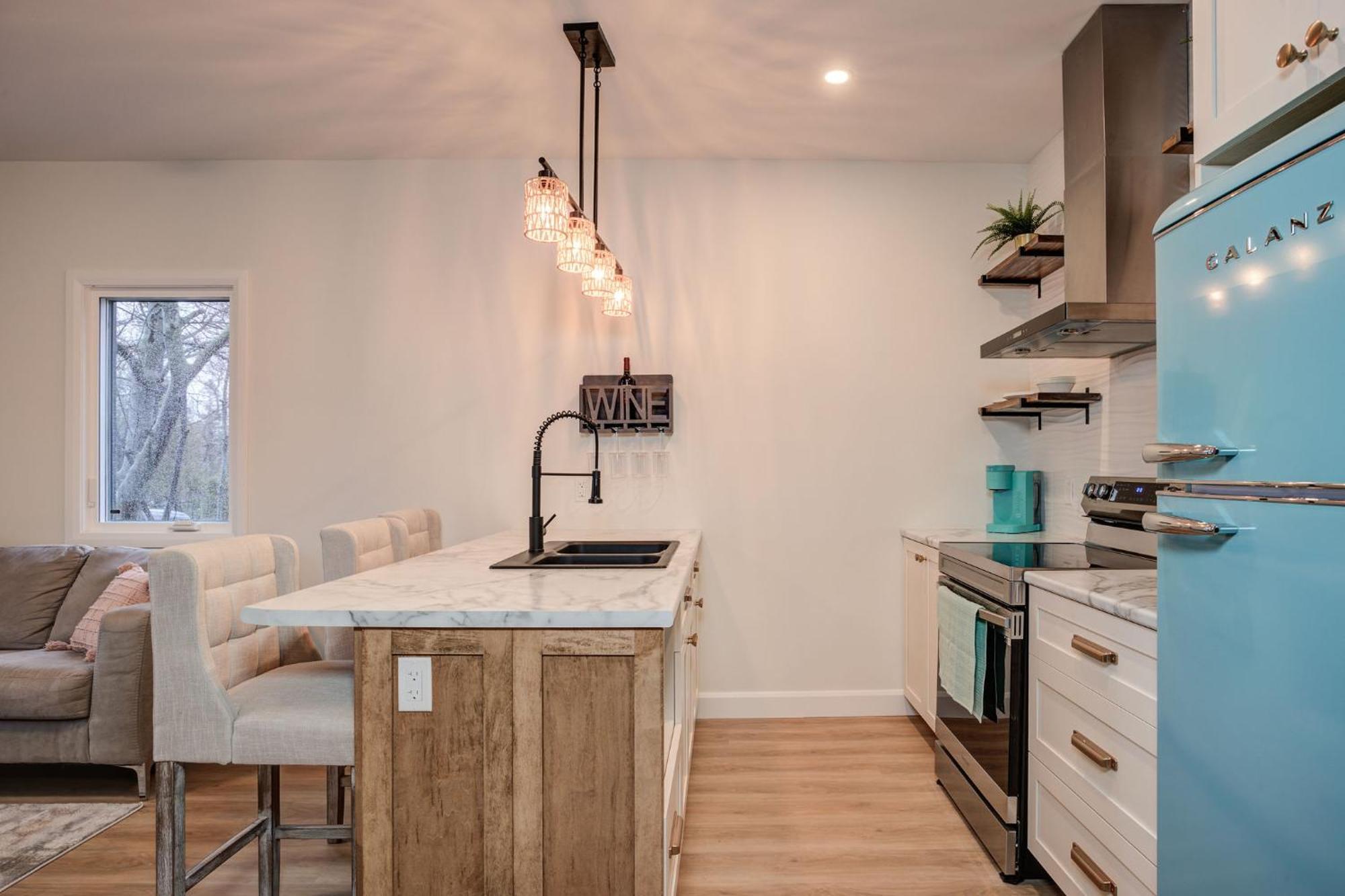 Chic Suite By Westlynn Little Current Exteriér fotografie